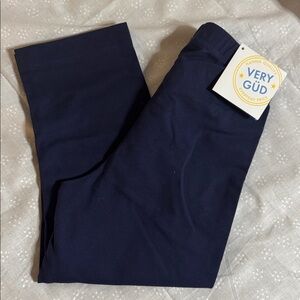 NWT, Hanna Andersson Girls Capri Leggings
Navy, Size 130